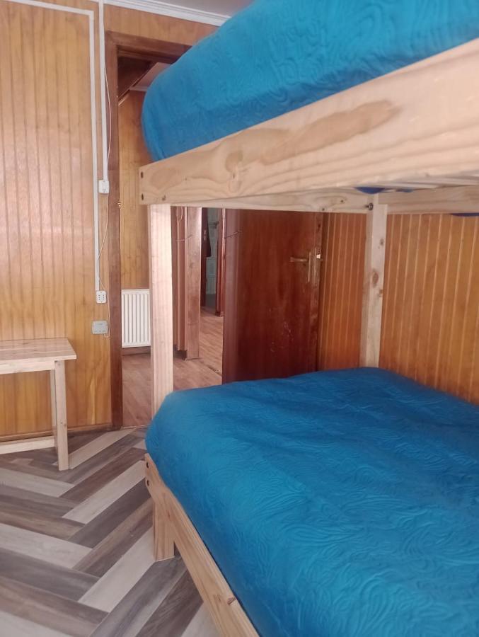 푸에르토나탈레스 Isla Yu Backpacker 호스텔 외부 사진